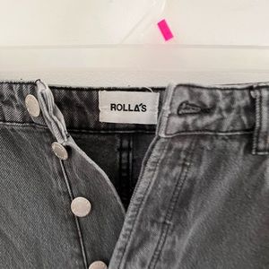 Black Rolla’s straight leg jeans